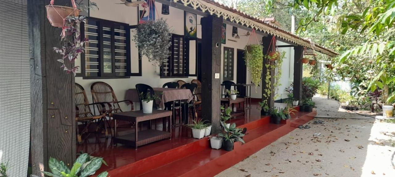 Marari Adonis Beach Villa Mararikulam Exterior photo