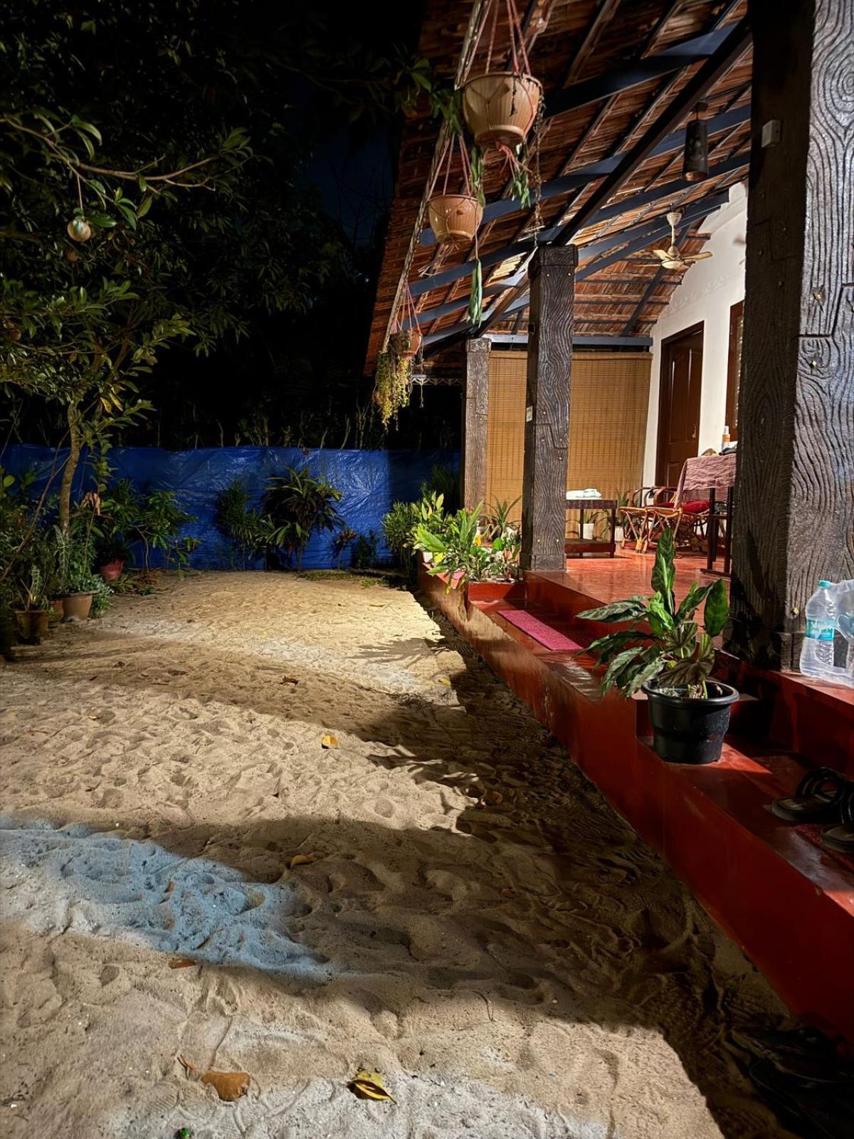 Marari Adonis Beach Villa Mararikulam Exterior photo