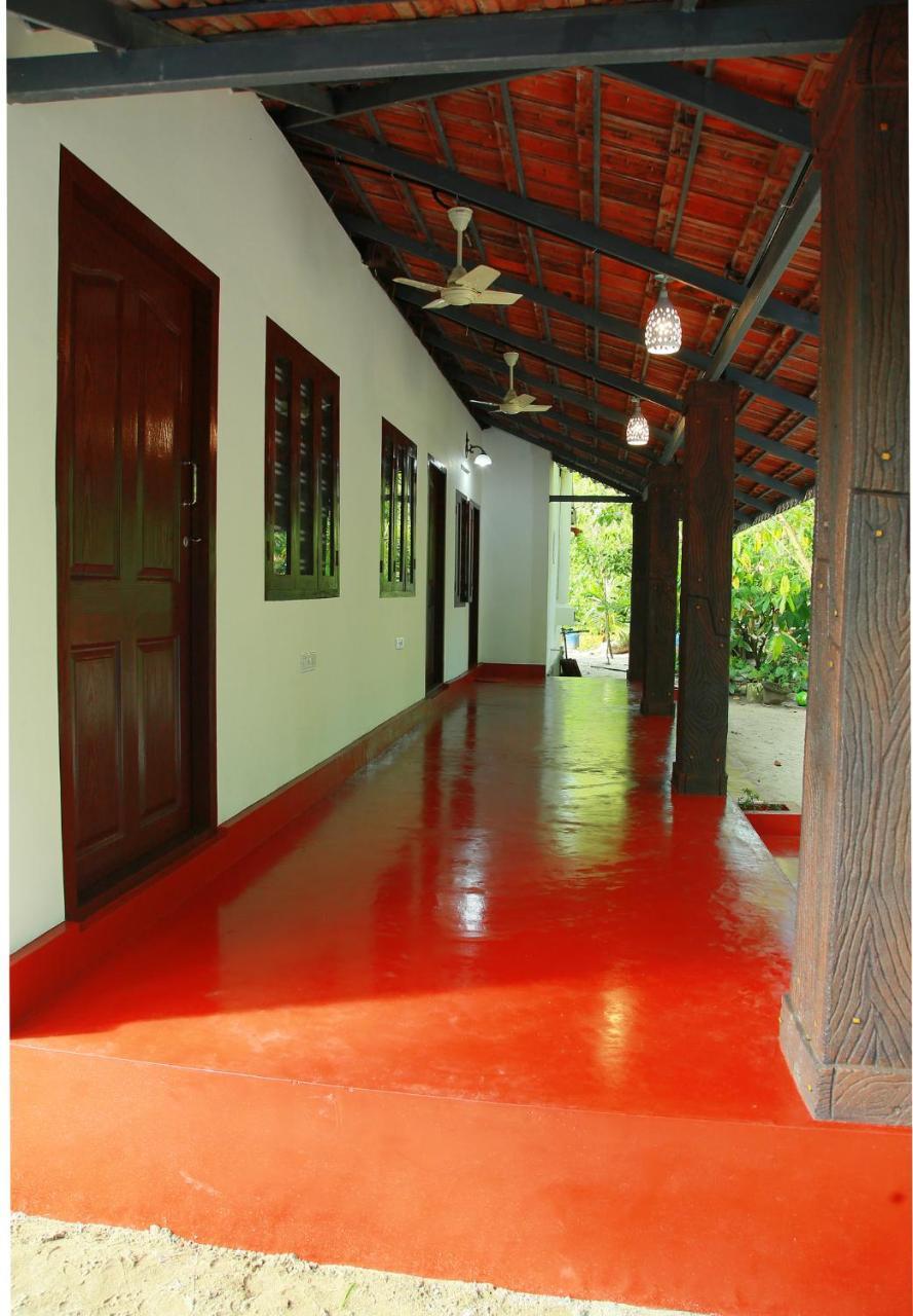 Marari Adonis Beach Villa Mararikulam Exterior photo